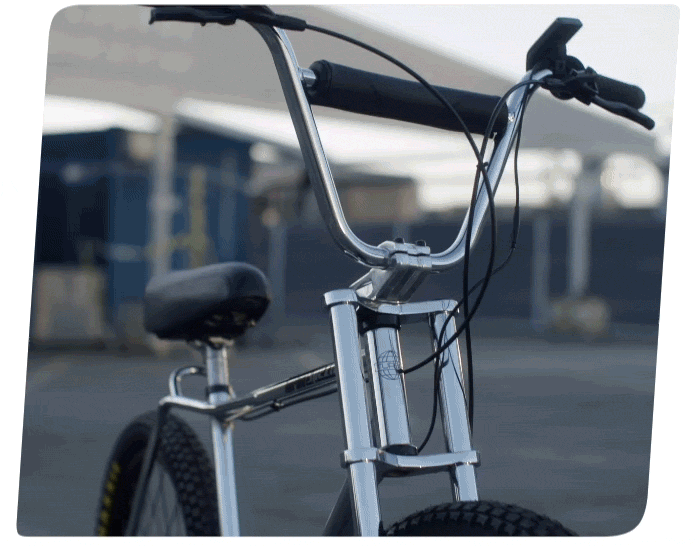 EINS Electric BMX Bike's chromoly steel frame is hand welded and chrome plated.